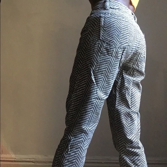 Denim - Picture 4 of 4